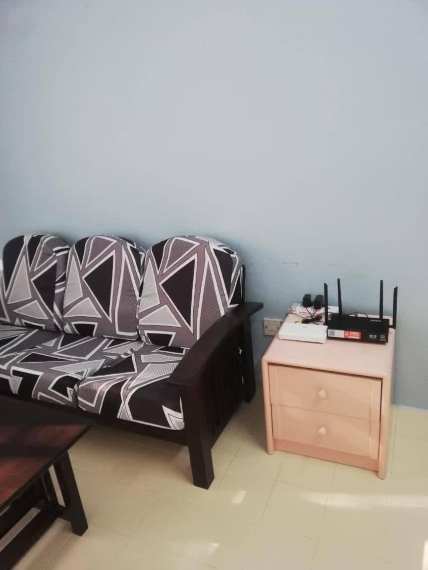Batu Ferringhi Bayu Emas Apartment エクステリア 写真