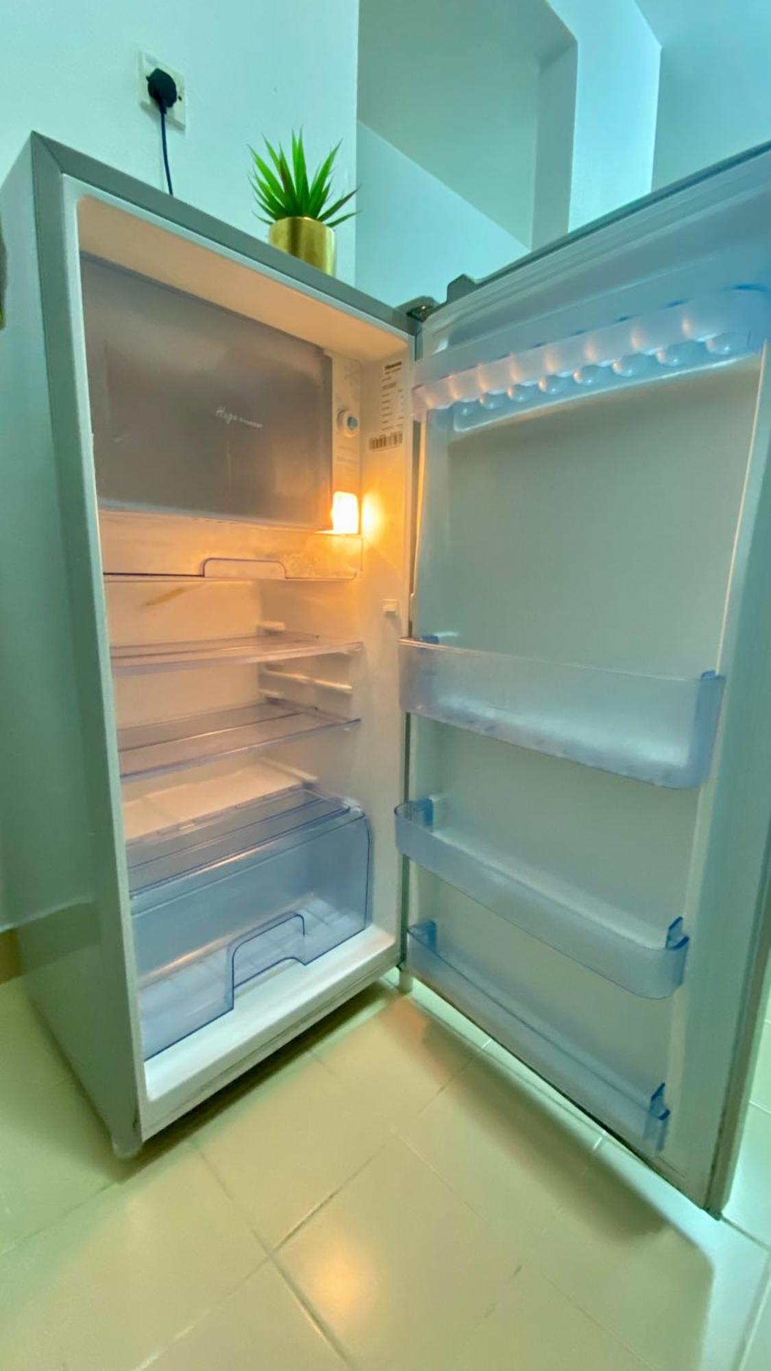 Batu Ferringhi Bayu Emas Apartment エクステリア 写真